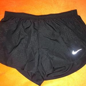 Nike Women's Dry Modern Tempo 3” Running
